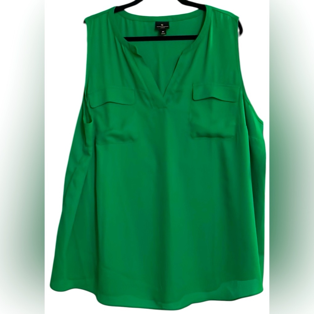 WORTHINGTON Solid Shamrock Green V-Neck, 2 Pocket Front, Sleeveless Top,2X,EUC.